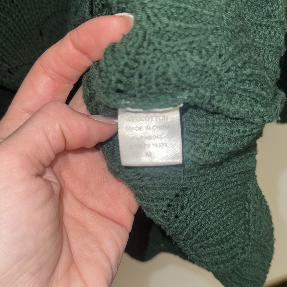 Green Sweater with Scalloped Bottom from Andree by Unit Size Medium - Picture 7 of 7